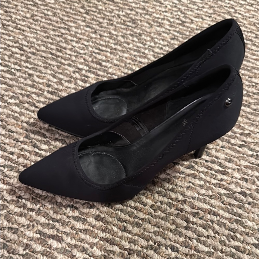 Simply Vera Vera Wang Black Elegant Heels